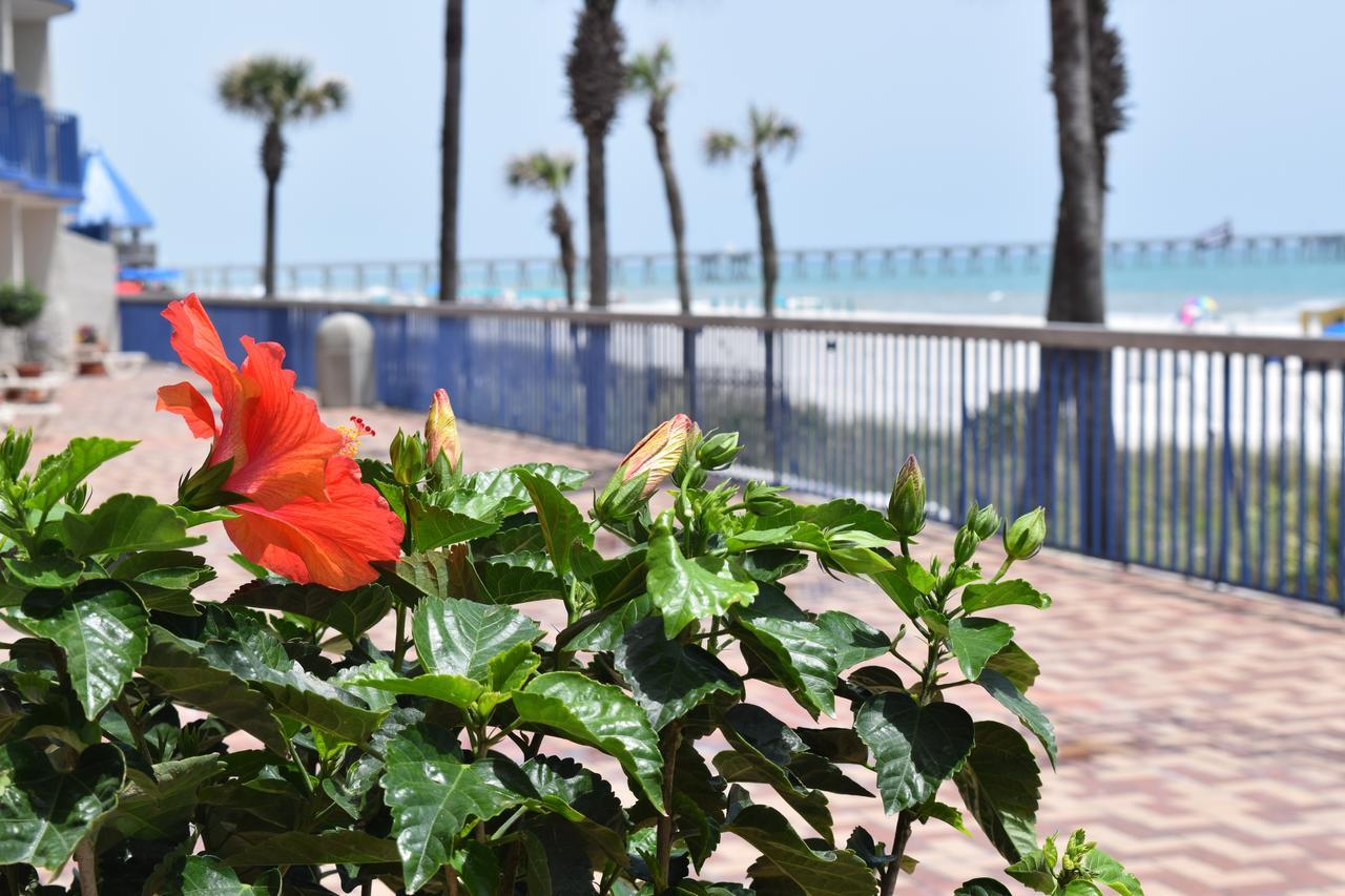 Days Inn By Wyndham Panama City Beach/Ocean Front Экстерьер фото